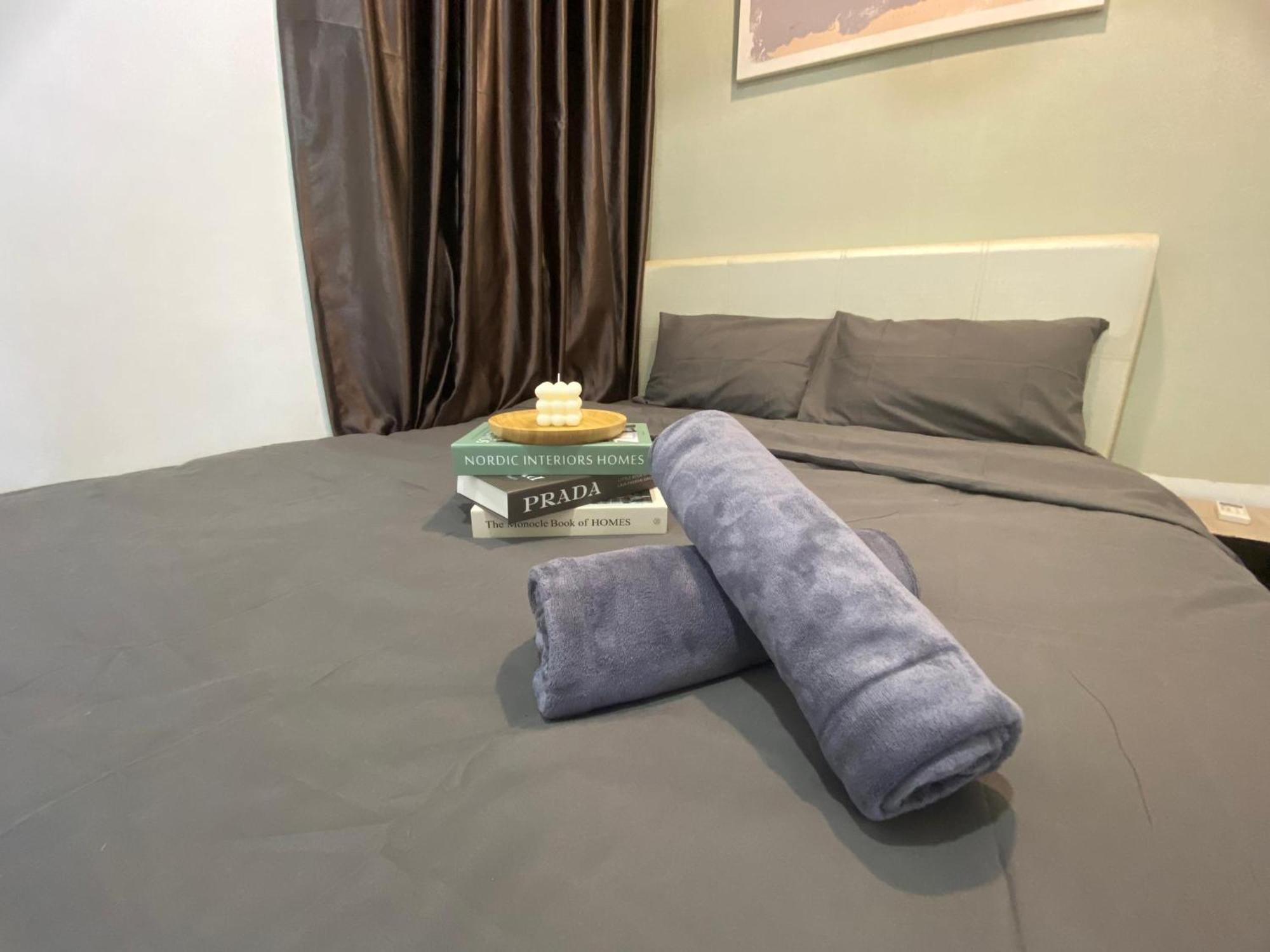 Apartment The Wave By Jeffery Lam Management