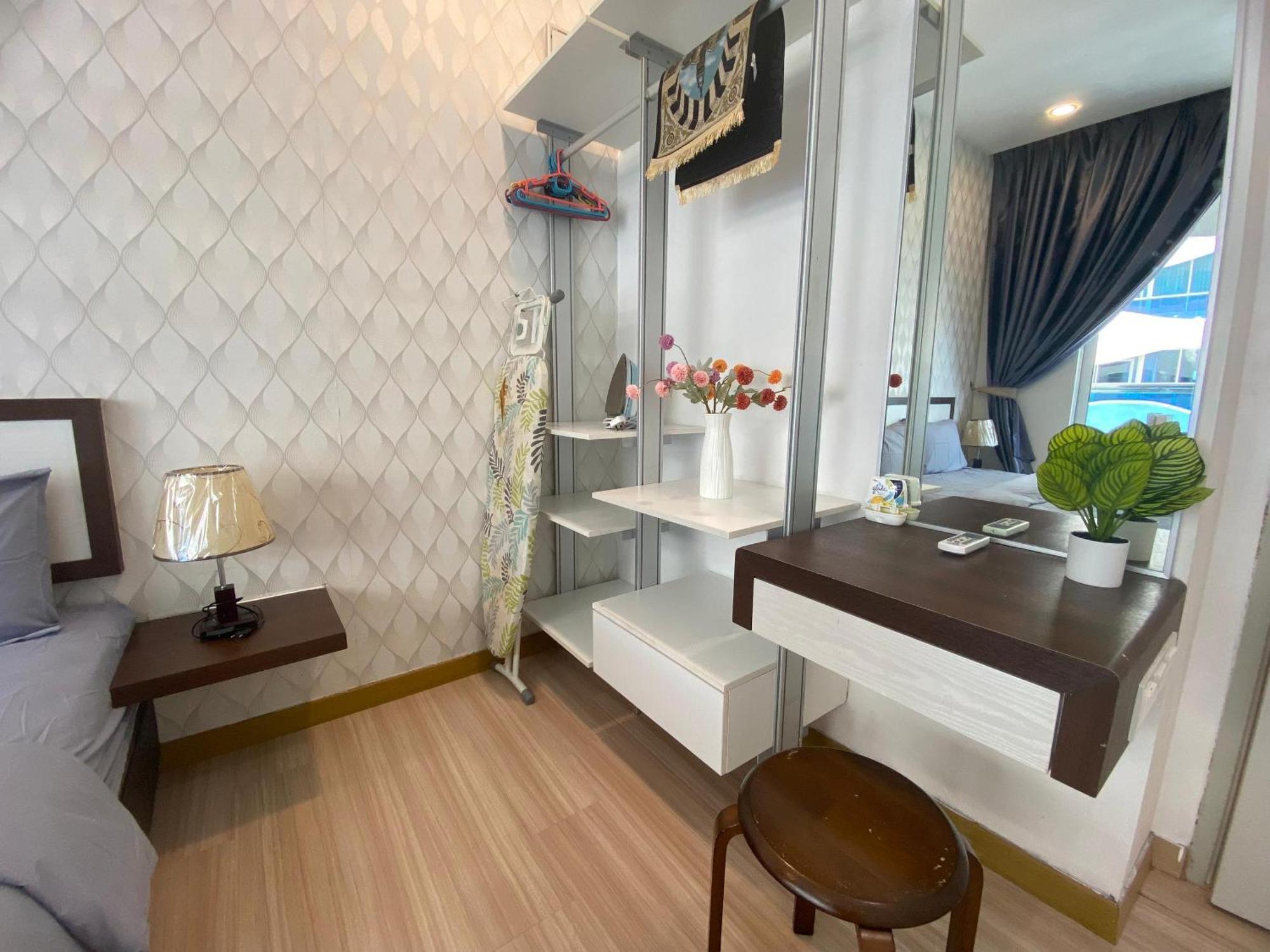Apartment The Wave By Jeffery Lam Management